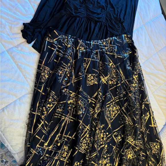 Making the Cut Black and Gold sequin Skirt One of Kind - Picture 8 of 10